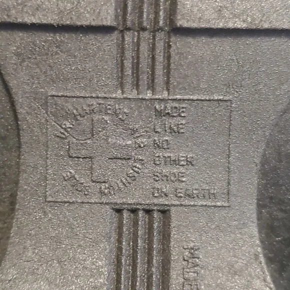 Dr. Martens 9264 Air Cushioned Sole Womens Shoes Black Leather Size 6 ENGLAND - Picture 14 of 15